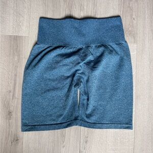 NVGTN scrunch shorts